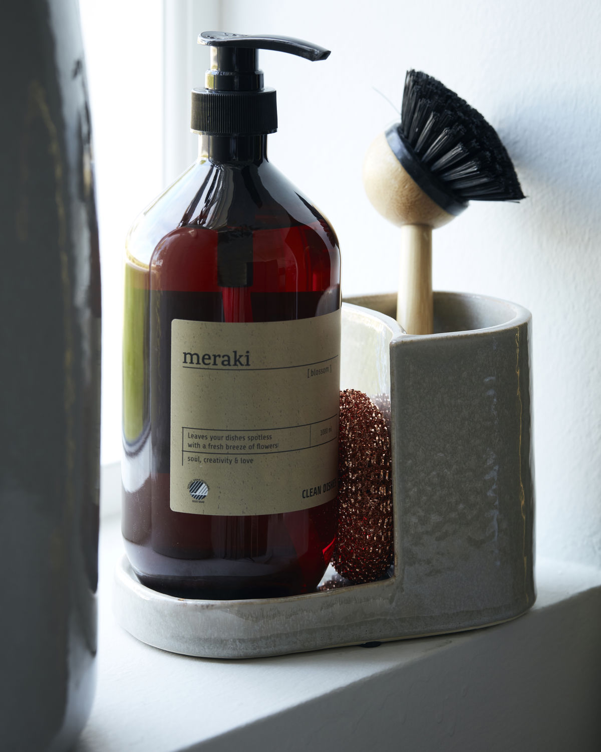 Meraki Datura harja ja saippuateline harmaa